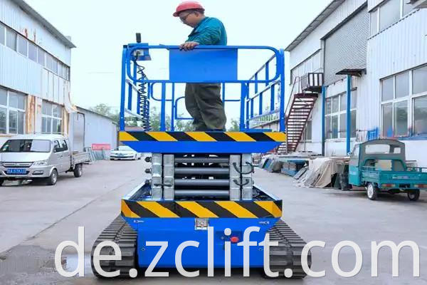 Tracked Scissor Lift2